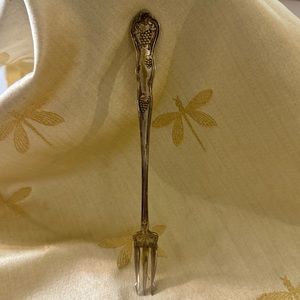 Vintage Elgin Cocktail / Pickle / Olive Fork.